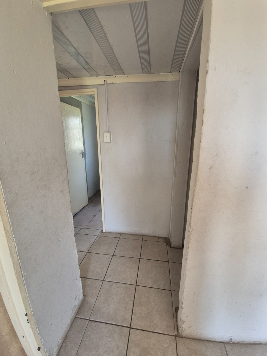 2 Bedroom Property for Sale in Kwazakhele Eastern Cape